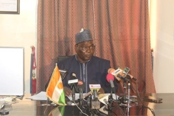 Uranium, déchets radioactifs et souveraineté : le Niger annonce des poursuites contre ORANO après la découverte de 400 tonneaux toxiques à Arlit