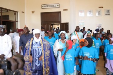 Journée mondiale de l’enfance 2025 : des enfants plongent au cœur de la gouvernance nationale au CCR