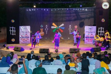 Niger : l’ONG EMMNR met les parentés à plaisanterie au cœur d’une soirée dédiée à l’unité dans la diversité