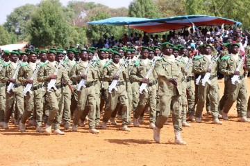 Tondibiah : 1951 jeunes recrues du contingent 2024 (2e levée) prêtent serment au drapeau et s’engagent pour défendre le Niger