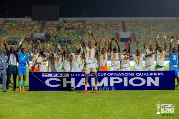 Sports-Football : accueil triomphal à Niamey pour le Mena Cadet, vainqueur du trophée UFOA-B de la CAF