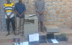 Niamey : la DPJ démantèle un réseau de faux documents avec le cachet du Chef de bureau adjoint des Douanes de Gaya