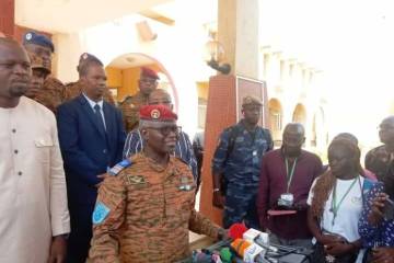 Burkina : le parlement donne son feu vert à l’envoi d’un contingent militaire au Niger