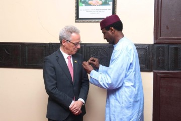 Niger : Han Fraeters, représentant de la Banque mondiale, honoré de l’Ordre du Mérite après trois années de mission