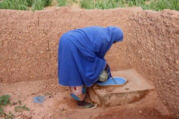 Maradi : en appui au gouvernement du Niger, l’UNICEF et le Fonds DGIS des Pays-Bas transforment l’assainissement grâce au marketing de latrines durables