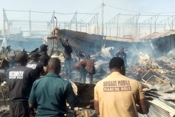 Zinder : un violent incendie ravage une partie du Grand marché Dolé