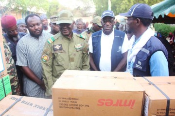Diffa : l’OMS renforce le système sanitaire avec un don de 4,7 tonnes de médicaments d’urgence