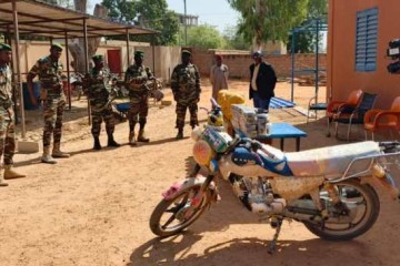 Dosso : saisie de 30 kg de chanvre et 15 000 comprimés de Tramaking sur un motocycliste venu du Nigeria