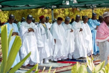 Tabaski 2025 : le Président Tiani célèbre l’Aïd aux côtés des fidèles à la grande mosquée de Niamey
