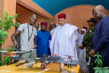 Le Président de la République S.E.M Mohamed Bazoum etait ce matin en visite de travail à Sadoré où il a visité la cité de l'innovation et la case de santé connectée de Peta Djounga.