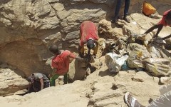 Nigéria : Des Populations locales impuissantes, piégées dans les mines, sous le contrôle des terroristes !