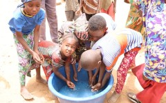 Zinder : grâce à l'UNICEF et aux fonds DGIS, 240 000 personnes libérées de la corvée d'eau et de la défécation à l'air libre [reportage]