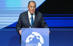 Sergueï Lavrov à Ekaterinbourg : Moscou dénonce les politiques occidentales et défend un ordre mondial multipolaire