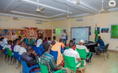Journée internationale de la langue russe : l’ONG Ensemble Main dans la Main Niger-Russie renforce les échanges culturels et éducatifs