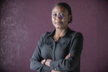 La Nigérienne Farida Boube Dobi récompensée au prix jeunes talents afrique subsaharienne 2022 l’oreal-unesco pour les femmes et la science